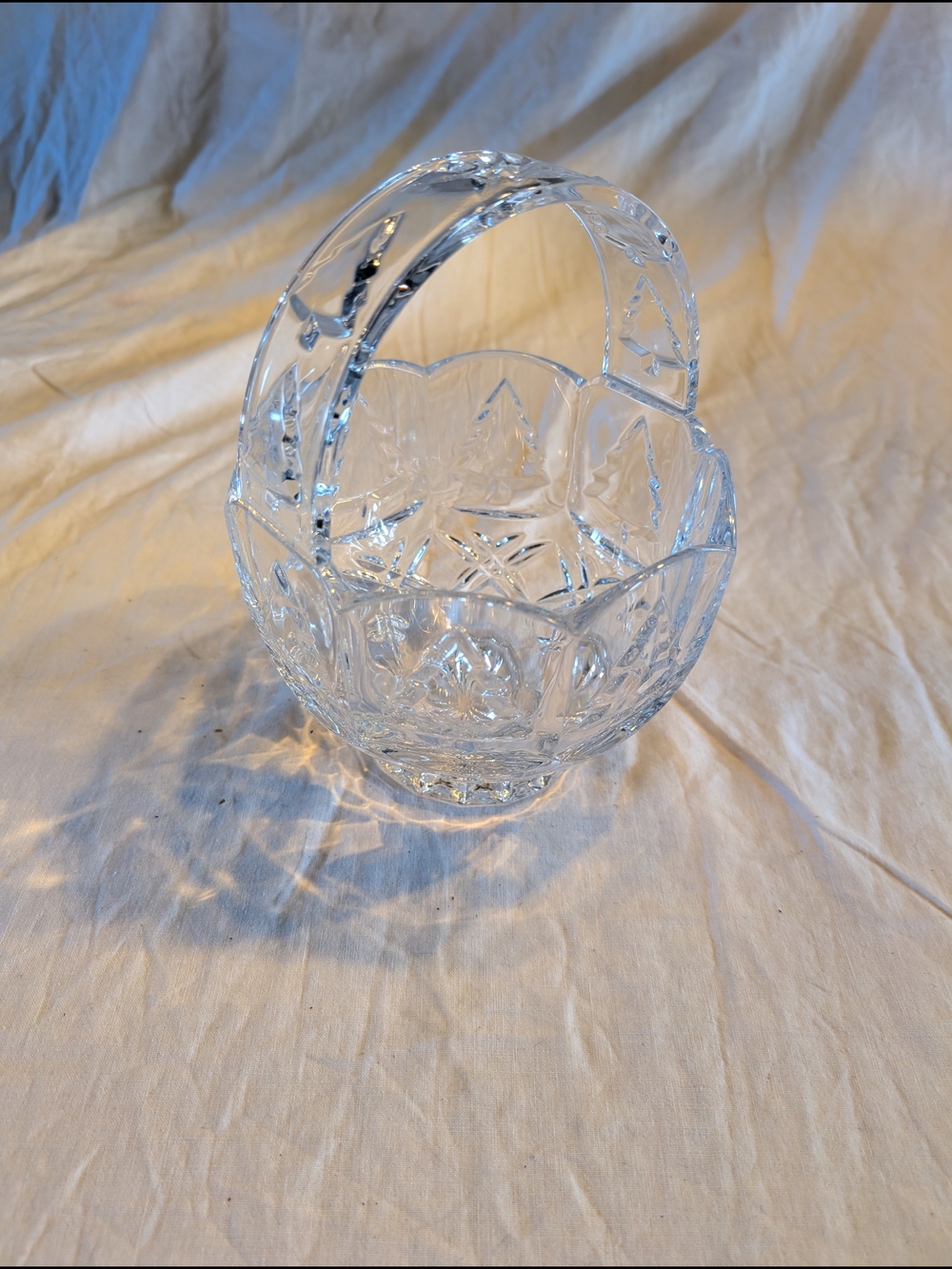 2/70$ Vintage Clear Cut Glass Basket With Christmas Tree